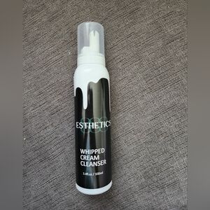 Esthetic Whipped Cream Cleanser